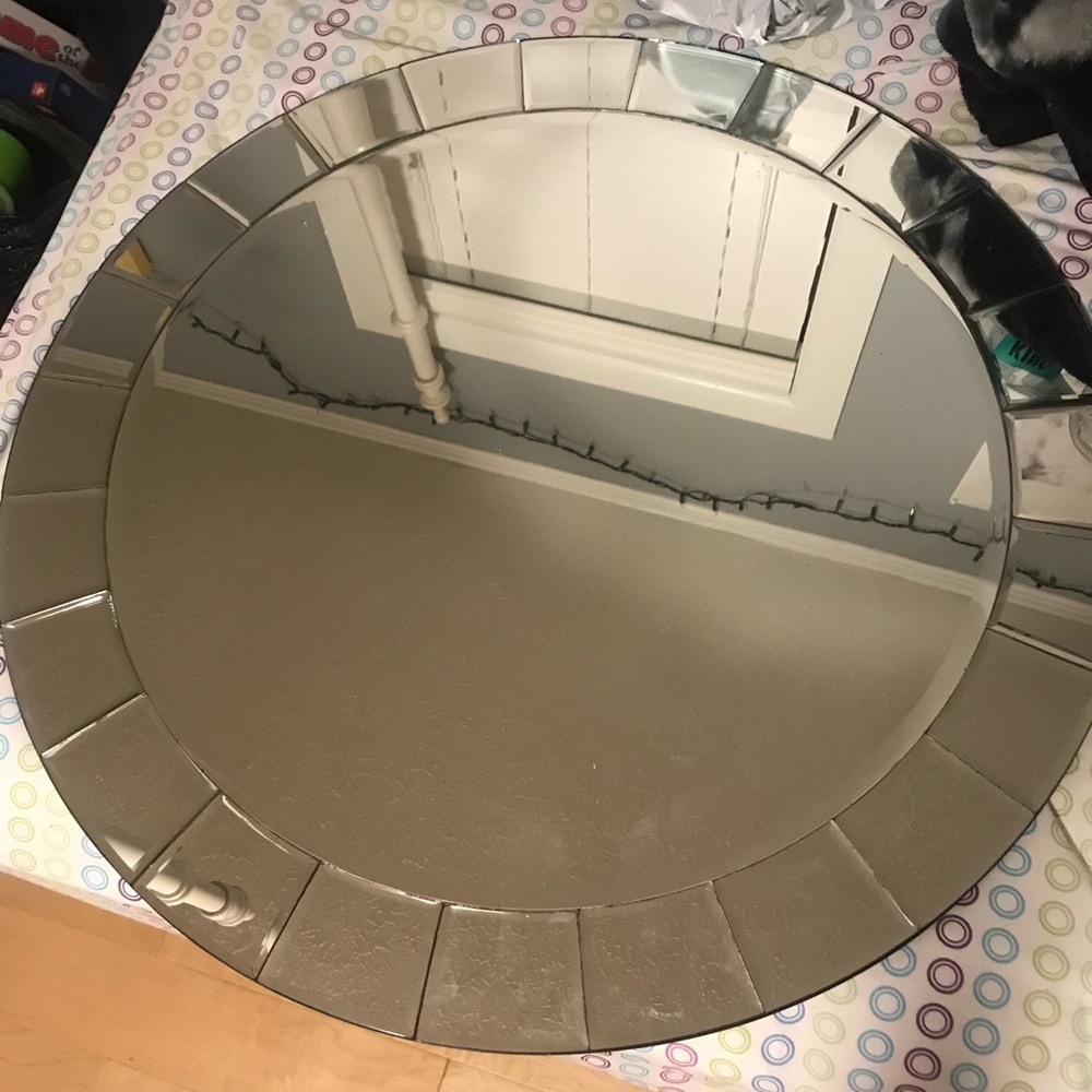 Pier 1 import Large Mirror.